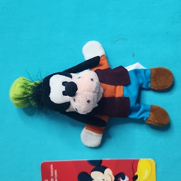 Disney Goofy Refrigerator Magnets - Picture 2 of 8